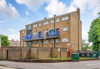 2 bedroom apartment to rent - Attlee Terrace, Prospect Hill, London, E17 - Property View 1