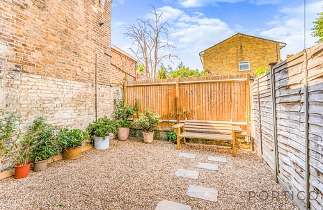 1 bedroom apartment to rent - 57 Elmsdale Road, London, E17