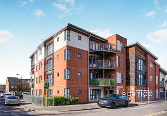 2 bedroom apartment to rent - Stephenson Road, London, E17 - Property View 1
