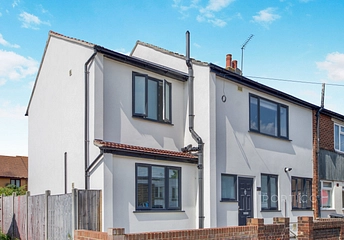 4 bedroom property to rent - Higham Place, London, E17 - Property View 1