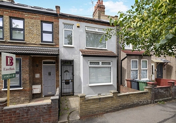 3 bedroom property to rent - MacDonald Road, London, E17 - Property View 1