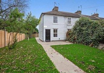 2 bedroom house to rent - Manor Road, Chigwell, IG7 - Property View 1