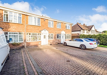 3 bedroom house to rent - Fencepiece Road, Chigwell, IG7 - Property View 1