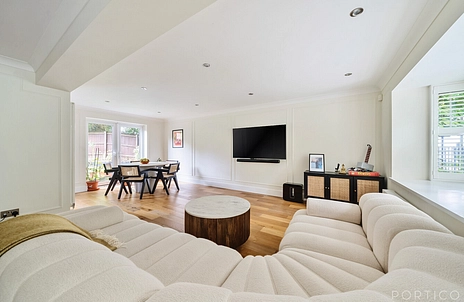 4 bedroom house to rent - Elderberry Close, IG6 - Property View 2