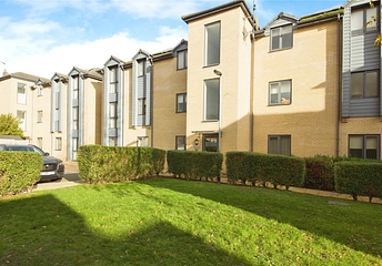 2 bedroom apartment to rent - Sycamore Place, Chigwell, IG7 - Property View 1