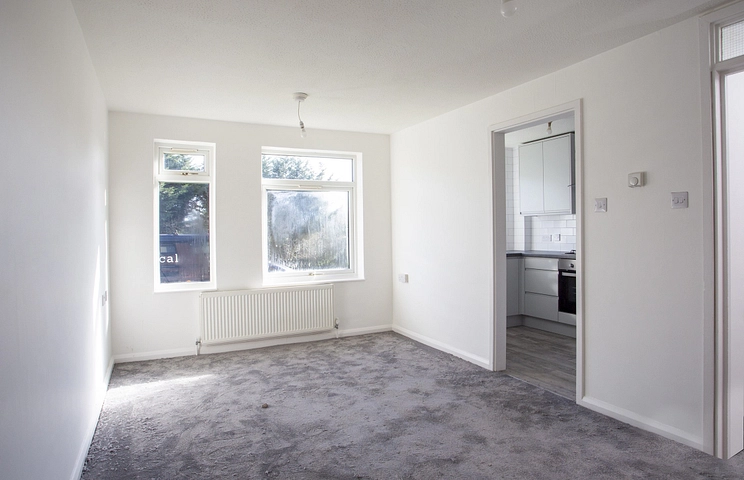 1 bedroom apartment to rent - West Grove, Woodford Green, IG8 - Property View 1