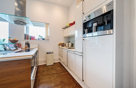 2 bedroom apartment to rent - The Atrium, Lower Queens Road, Buckhurst Hill, IG9