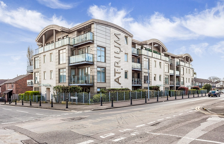 2 bedroom apartment to rent - The Atrium, Lower Queens Road, Buckhurst Hill, IG9