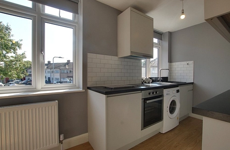 1 bedroom apartment to rent - Chigwell Road, Woodford Green, IG8