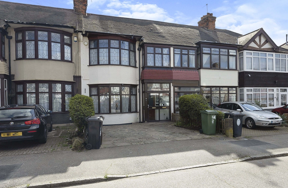 3 bedroom house for sale - Coningsby Gardens, Chingford, London, E4