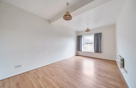 1 bedroom apartment for sale - Forest Road, London, E17