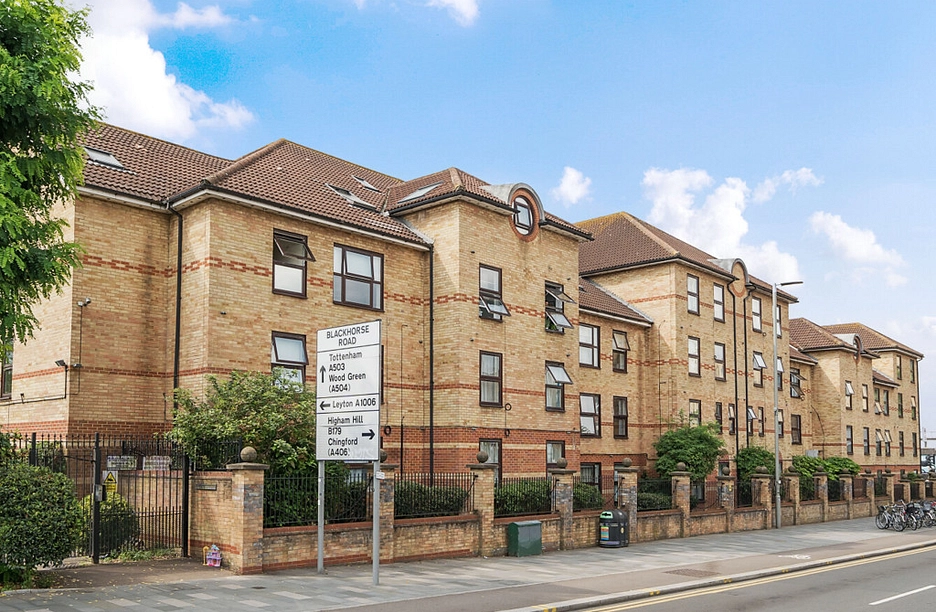 1 bedroom apartment for sale - Forest Road, London, E17