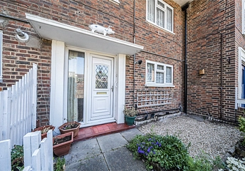 2 bedroom apartment for sale - Matlock Road, London, E10