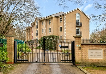 2 bedroom apartment for sale - Regents Drive, Woodford Green, IG8 - Property View 1