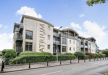 2 bedroom apartment for sale - Lower Queens Road, Buckhurst Hill, Essex, IG9