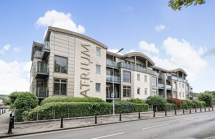 2 bedroom apartment for sale - Lower Queens Road, Buckhurst Hill, Essex, IG9
