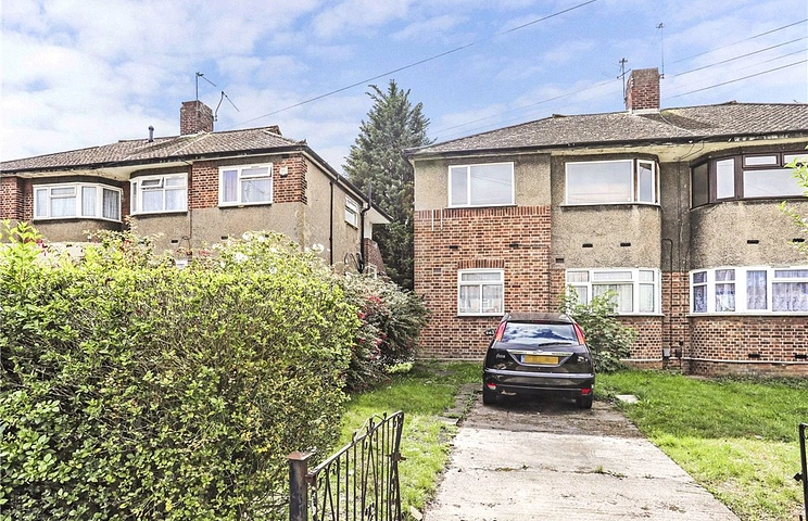 2 bedroom maisonette for sale - Fullwell Avenue, Ilford, IG5