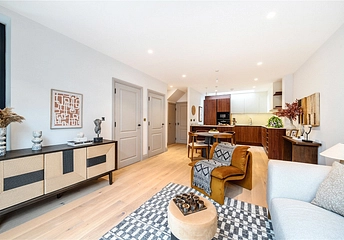 4 bedroom house for sale - Lynwood Close, London, E18