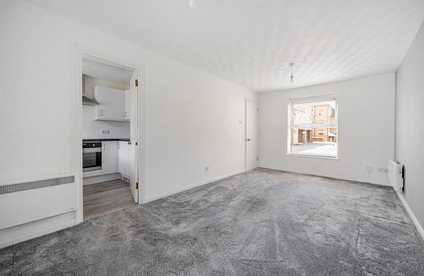 1 bedroom apartment for sale - Chigwell Lane, Loughton, Essex, IG10 - Property View 3