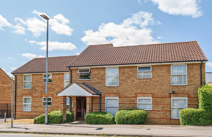 1 bedroom apartment for sale - Chigwell Lane, Loughton, Essex, IG10 - Property View 1
