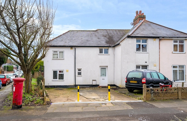 9 bedroom house for sale - Greenstead Avenue, Woodford Green, IG8