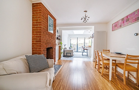 3 bedroom house for sale - Brackley Square, Woodford Green, IG8