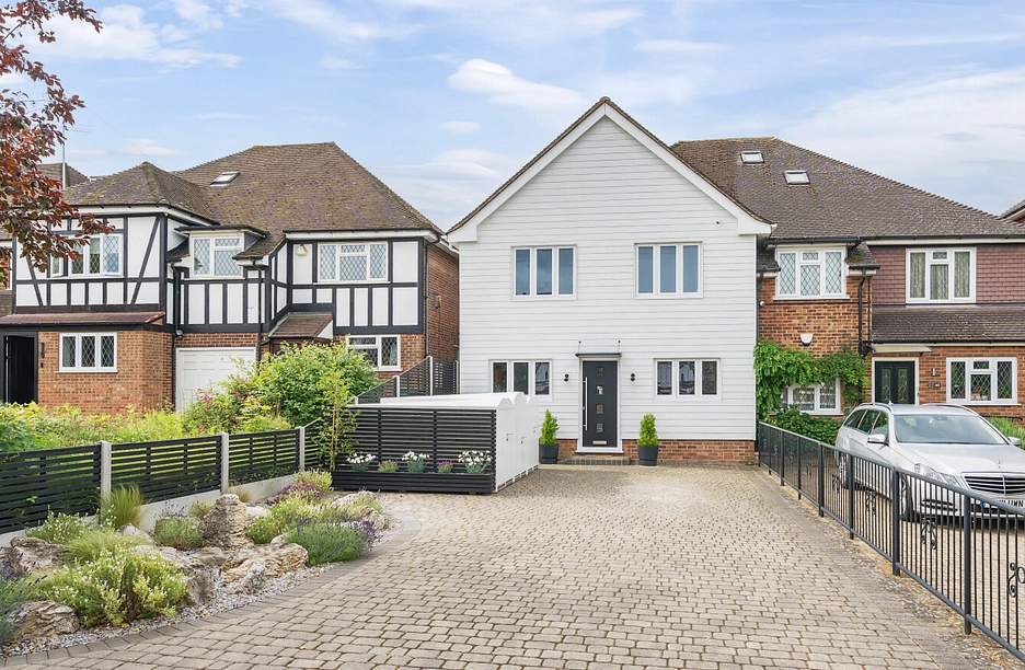 4 bedroom house for sale - Whitehall Lane, Buckhurst Hill, IG9 - Property View 1