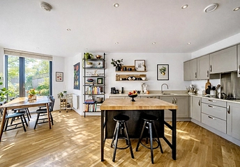 3 bedroom apartment for sale - Boundaries Road, London, SW12 - Property View 1