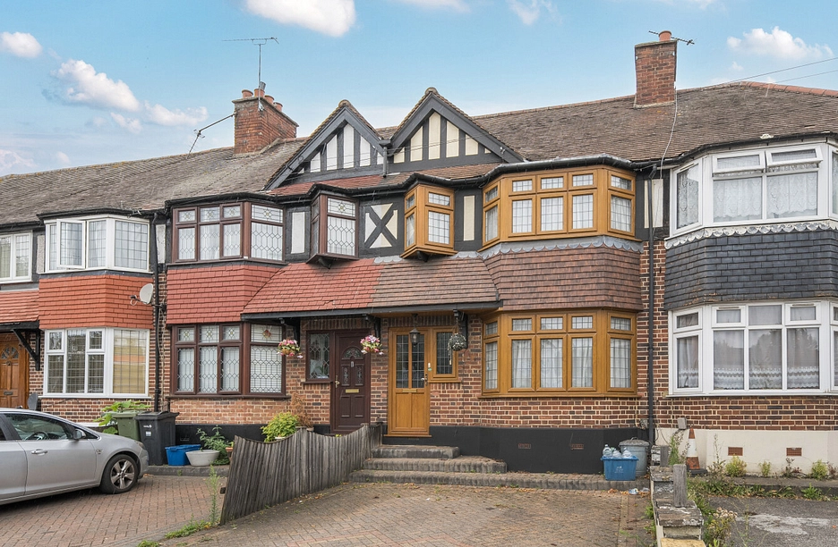 3 bedroom house for sale - Chigwell Road, Woodford Green, IG8