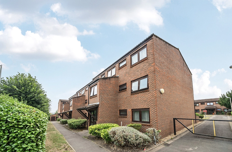 1 bedroom apartment for sale - Churchfields, London, E18