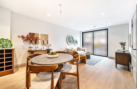 4 bedroom house for sale - Lynwood Close, London, E18