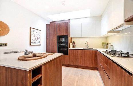 4 bedroom house for sale - Lynwood Close, London, E18